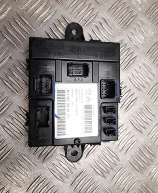 Peugeot 508 II Tailgate/trunk control unit/module 9819008380