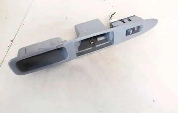 Toyota Avensis Verso Electric window control switch 8403044020 84030-44020