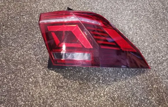 Volkswagen Tiguan Rear/tail lights 5NA945208G