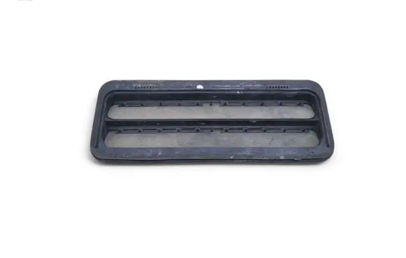 Maserati Levante Quarter panel pressure vent 15143604
