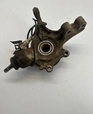 Citroen C4 I Front wheel hub