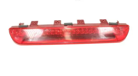 KIA Sportage Third/center stoplight