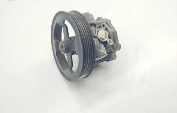 Mitsubishi Outlander Power steering pump