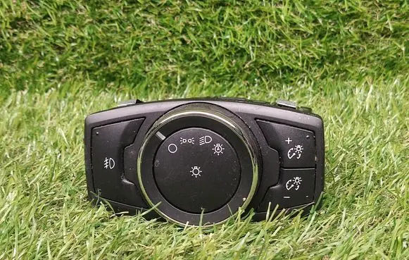 Ford Escape III Light switch BM5T13A024JE