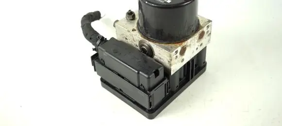 Volkswagen Golf V ABS Pump 1K0614517T 1K0907379AA