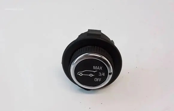 Opel Astra J Tailgate/trunk/boot open switch 