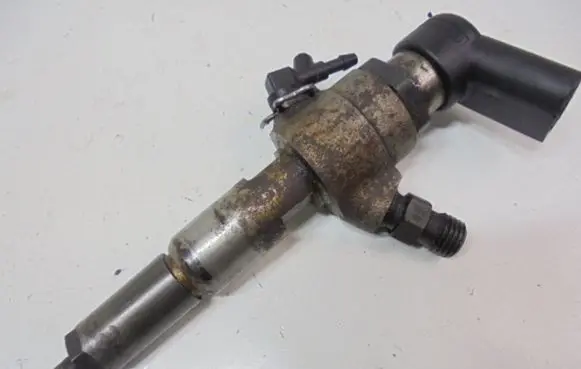 Ford Fusion Fuel injector 9649574480
