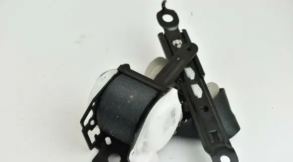Toyota Land Cruiser (J150) Third row seat belt 7336060571