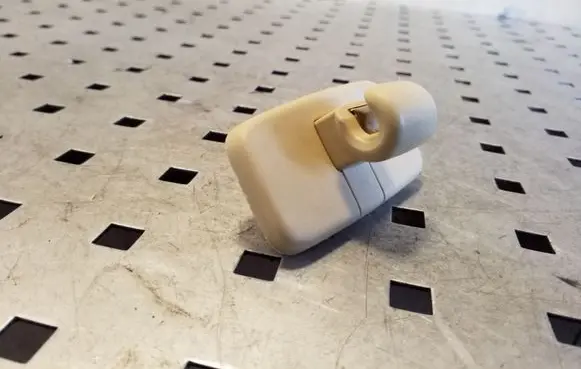 Sun visor clip/hook/bracket