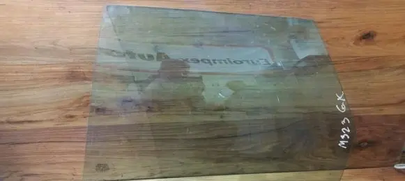 Mazda 323 Rear door window glass