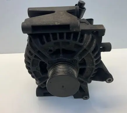Mercedes-Benz E W211 Generator/alternator 0124625014 0131540002