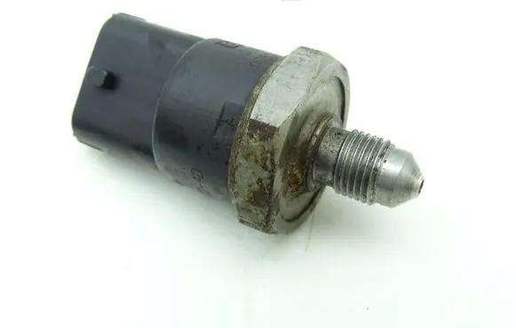 Mazda CX-7 Fuel pressure sensor 0261545006