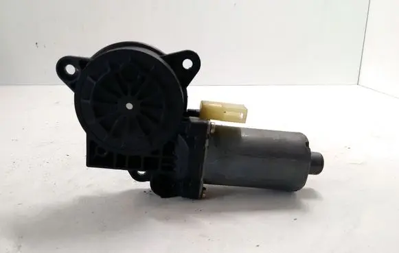Ford Fiesta Front door window regulator motor 0130821939