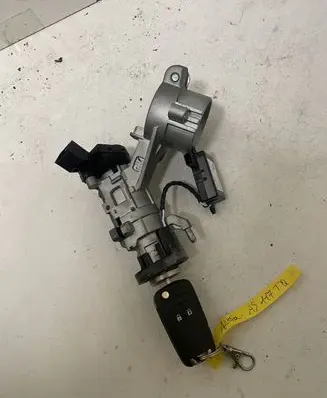 Opel Astra J Ignition lock 20912838