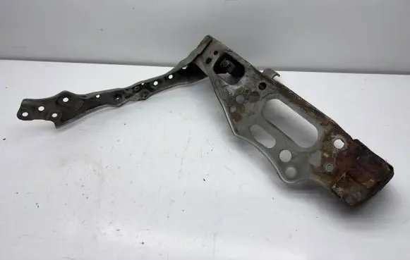 Lexus IS 220D-250-350 Side radiator support slam panel