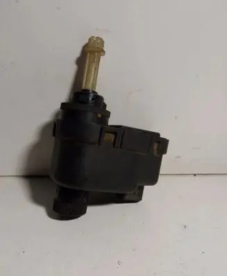 Ford S-MAX Headlight level adjustment motor 0132008
