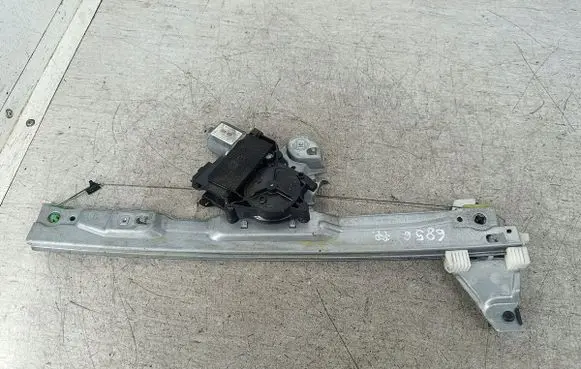 Peugeot 308 Front door window regulator with motor