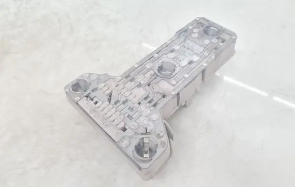 Volkswagen PASSAT B5 Tail light bulb cover holder 3B5945257