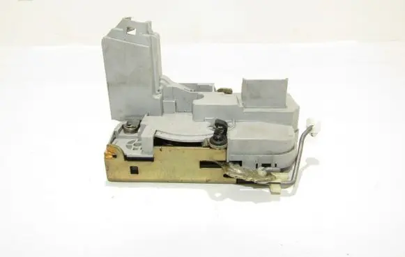 Peugeot 307 Rear door lock 