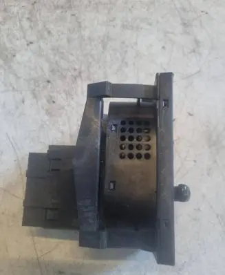 Ford Mondeo Mk III Light switch 1S7T13A024CC