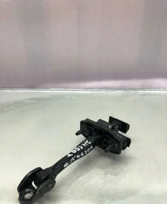 Volvo XC40 Front door check strap stopper 31457262