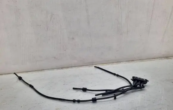Volkswagen PASSAT B6 Vacuum line/pipe/hose 6Q0131075