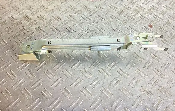 Lexus LS 460 - 600H Seat belt adjustment rail C699003 C614001