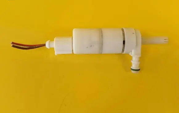 Mercedes-Benz S W220 Headlight washer pump A0345455328