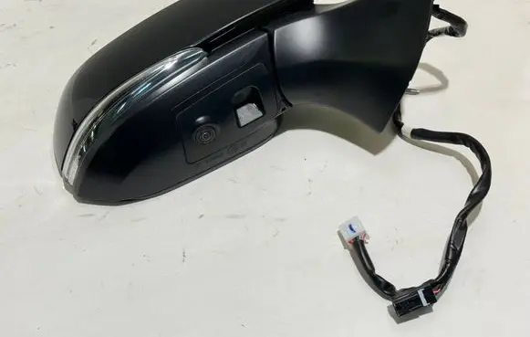 Toyota Highlander XU70 Front door electric wing mirror E11048878