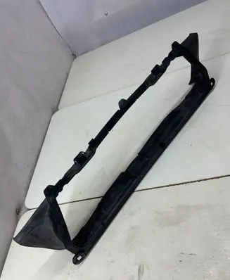 Volvo XC70 Intercooler air guide/duct channel 9190983