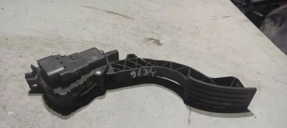 Volvo V50 Accelerator throttle pedal 4M519F836AH 6PV00864101 0XC95YE