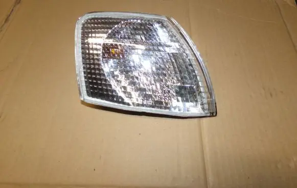 Volkswagen PASSAT B5 Front indicator light
