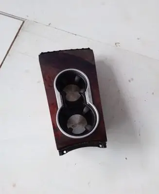 Cup holder front