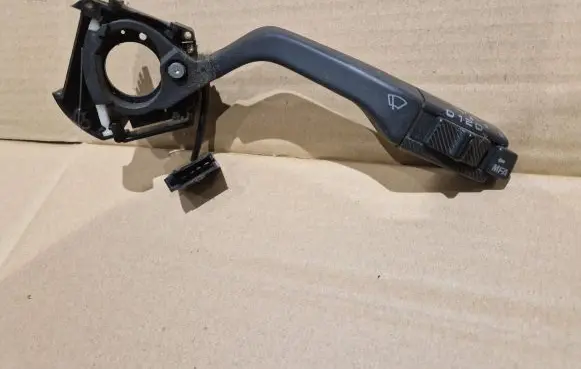Volkswagen PASSAT B3 Wiper control stalk MFA 333953503A