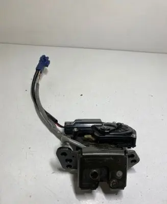 Toyota Avensis T250 Tailgate/trunk/boot lock/catch/latch