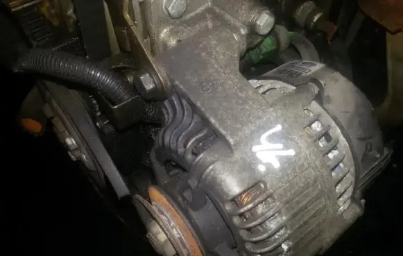 Peugeot 306 Generator/alternator 9628925380