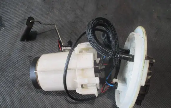 Opel Astra H In-tank fuel pump 0580303089 13238848 0603061