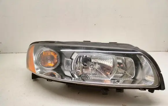 Volvo V70 Headlight/headlamp 89902399