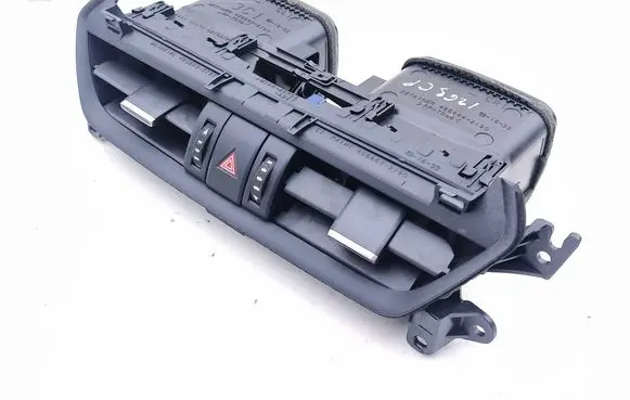 Toyota RAV 4 (XA50) Dash center air vent grill 4556532191