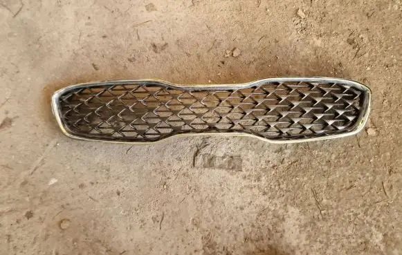 KIA Sportage Front bumper upper radiator grill 86351F1600