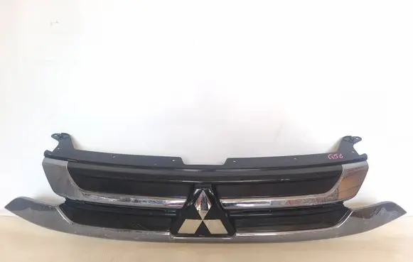 Mitsubishi Outlander Front grill 7450A992