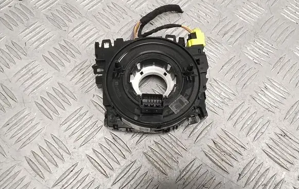 Audi A3 S3 8V Airbag slip ring squib (SRS ring) 5Q0953549E