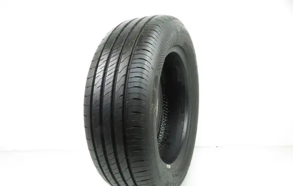 Volkswagen Golf V R16 summer tire 