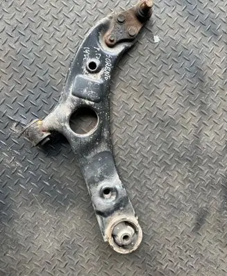 KIA Sorento Front lower control arm/wishbone 545002P000