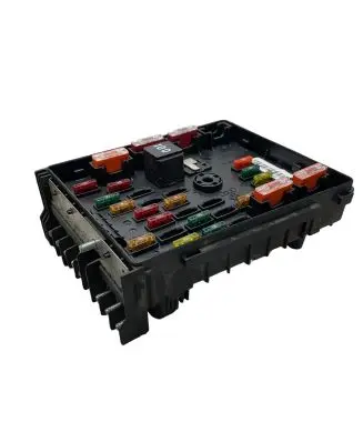 Volkswagen PASSAT B7 Fuse module 3C0937125A