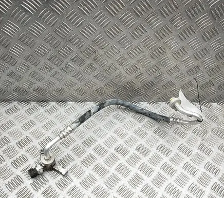 Volvo XC90 Air conditioning (A/C) pipe/hose 31497391