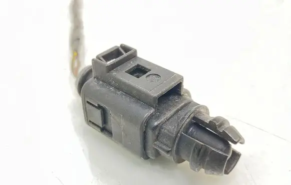 Volkswagen Golf V Outside/exterior temperature sensor 8Z0820535