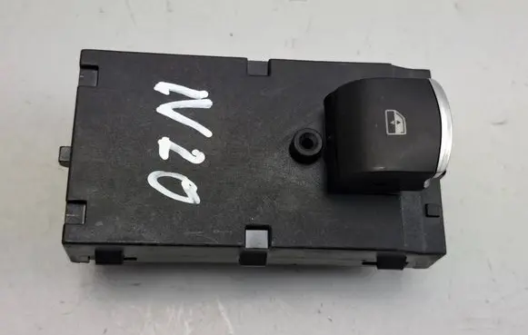 Alfa Romeo Giulia Electric window control switch 01561092280