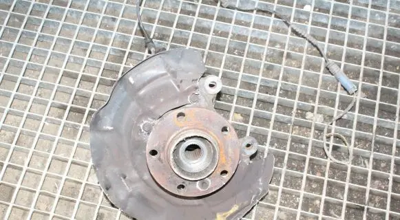 Mini Cooper Countryman R60 Front wheel hub