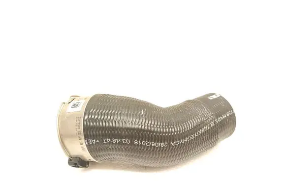 Volvo V60 Intercooler hose/pipe 31686561